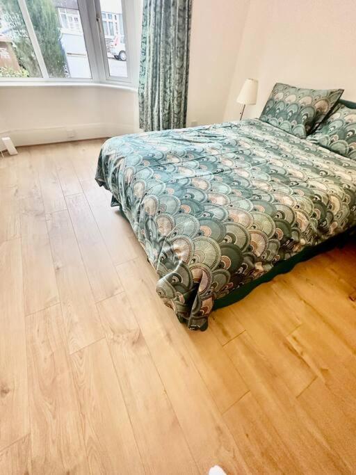 4 Bed House In Daneby Road,Se6 Villa Catford Buitenkant foto