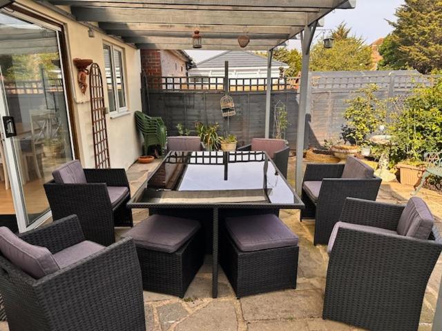4 Bed House In Daneby Road,Se6 Villa Catford Buitenkant foto